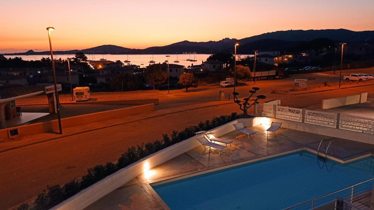 Welcomely - White Terrace - Condominio Acqualife Cannigione Bagian luar foto