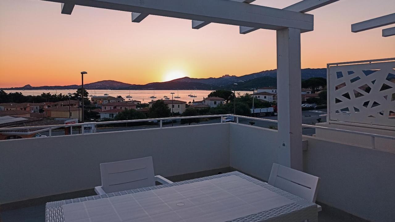 Welcomely - White Terrace - Condominio Acqualife Cannigione Bagian luar foto
