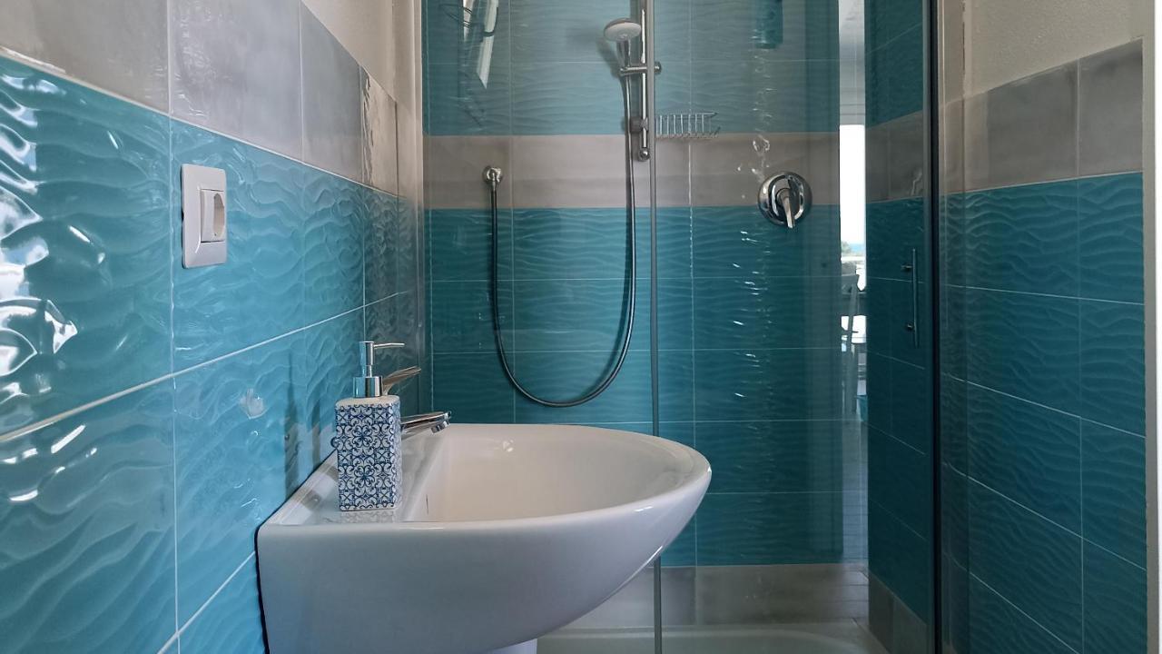 Welcomely - White Terrace - Condominio Acqualife Cannigione Bagian luar foto
