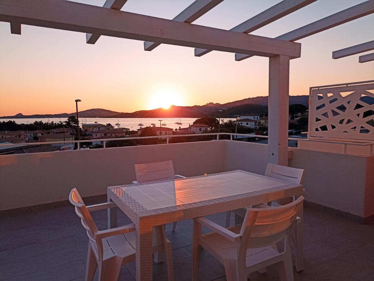 Welcomely - White Terrace - Condominio Acqualife Cannigione Bagian luar foto